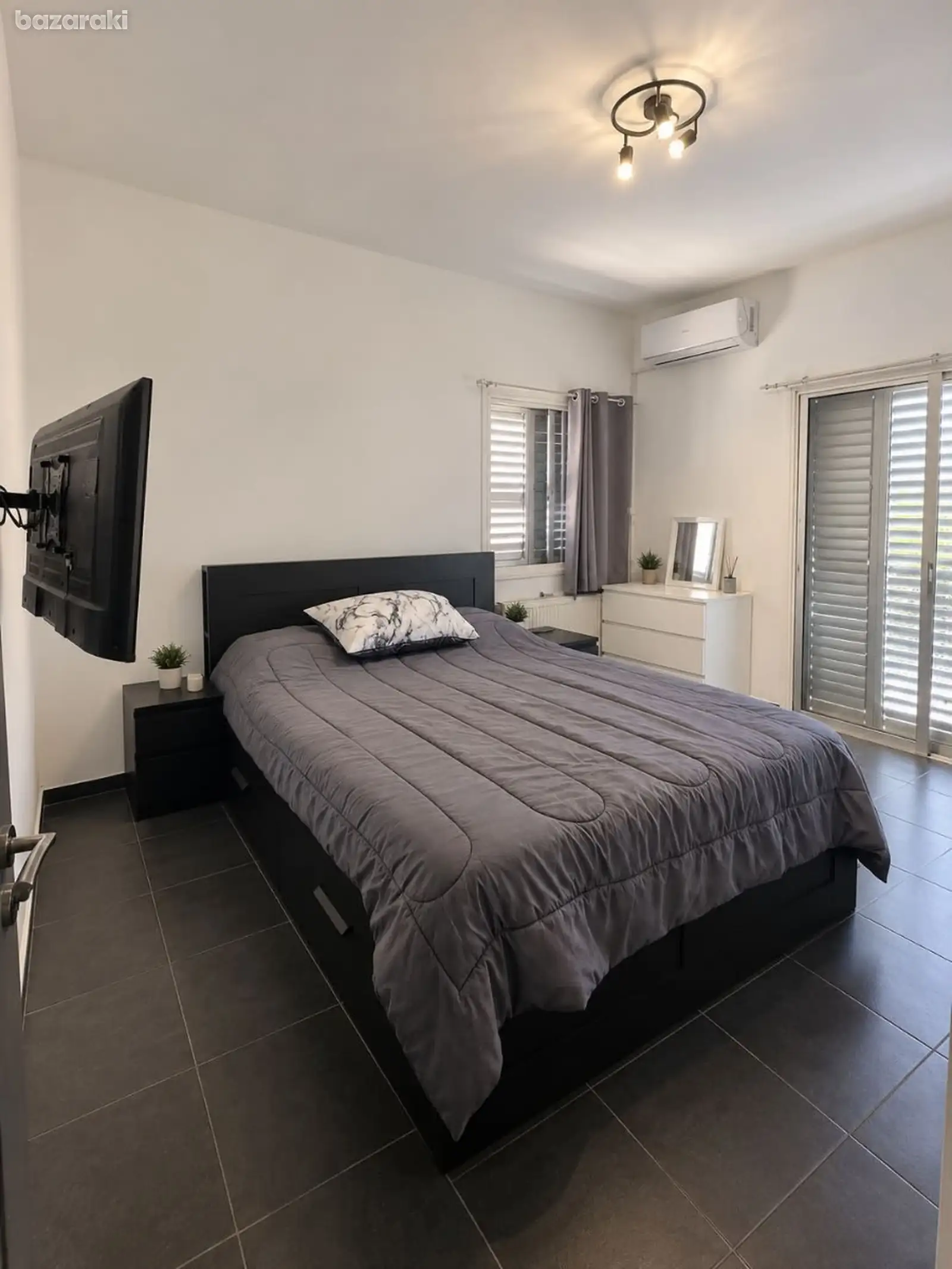 House, 3 bedrooms — 5
