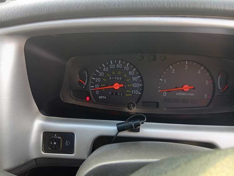 2003 Mitsubishi L200 2,5L 2003 Cyprus