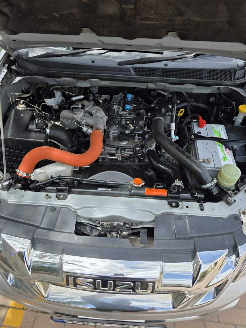 2016 Isuzu D-MAX 2,5L 2016 Cyprus