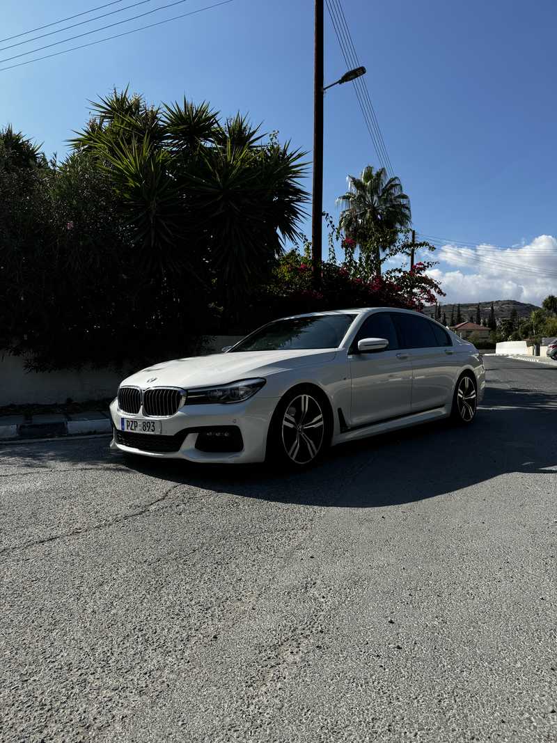 BMW 7-Series 3,0L 2016