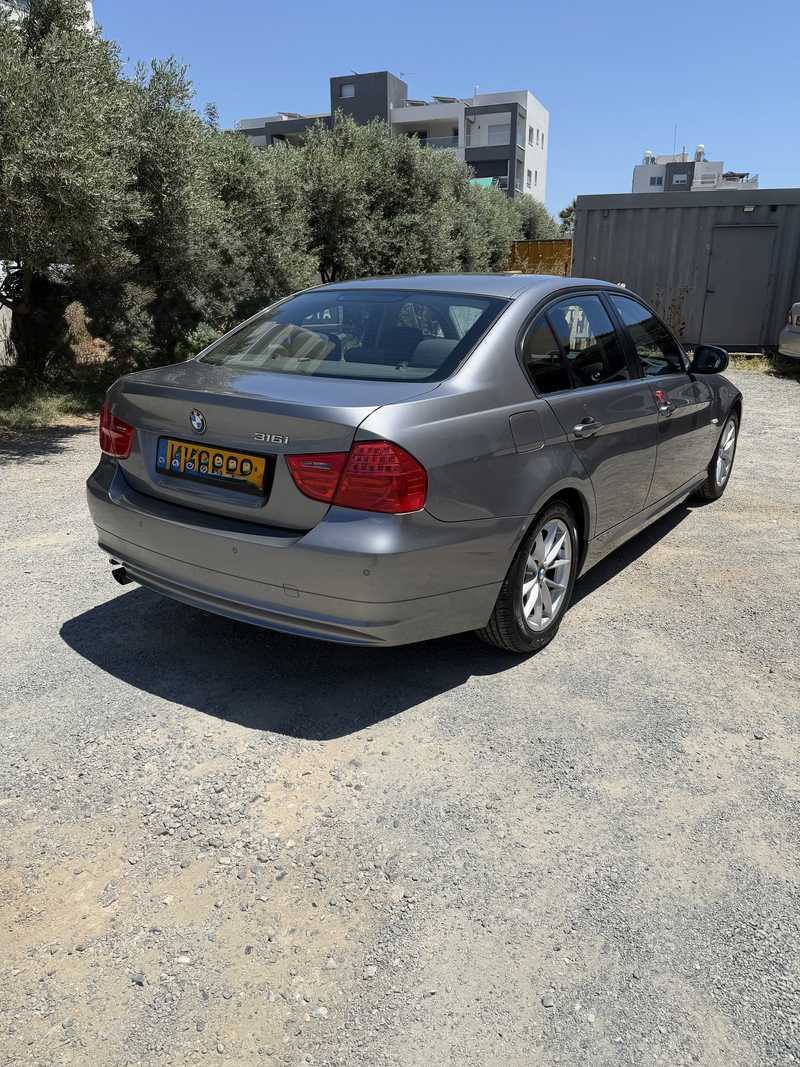 2010 BMW 3-Series 1,6L 2010 Cyprus