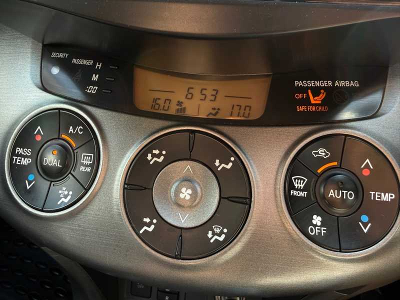 2011 Toyota RAV4 2,2L 2011 Cyprus