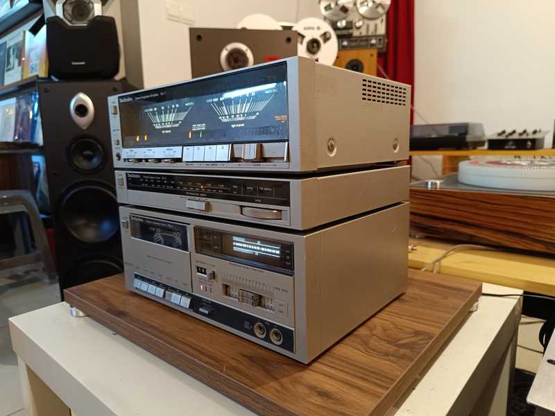 Technics su-7 amplifier, rs-5 cassette deck, st-3 tuner set €650