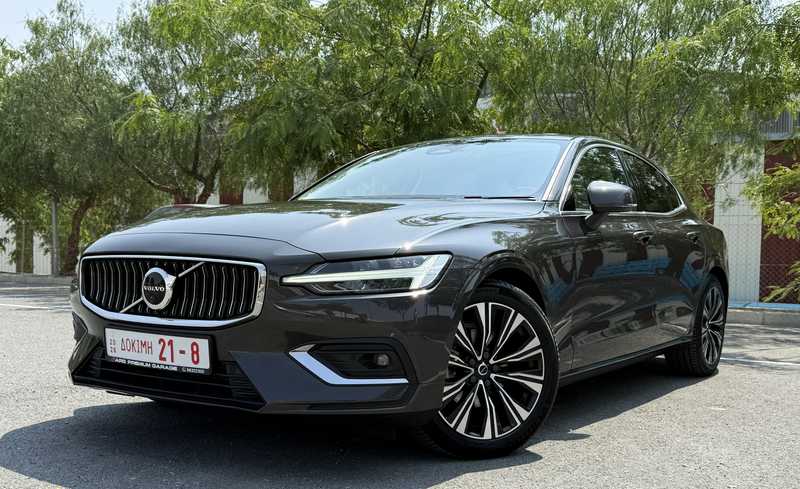 Volvo S60 2,0L 2023