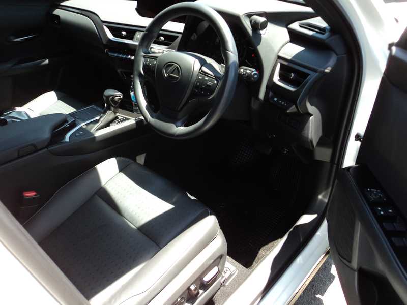 2022 Lexus UX 2,0L 2022 Cyprus