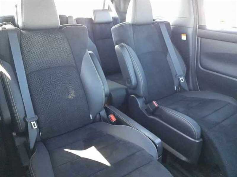 2023 Toyota Alphard 2,5L 2023 Cyprus