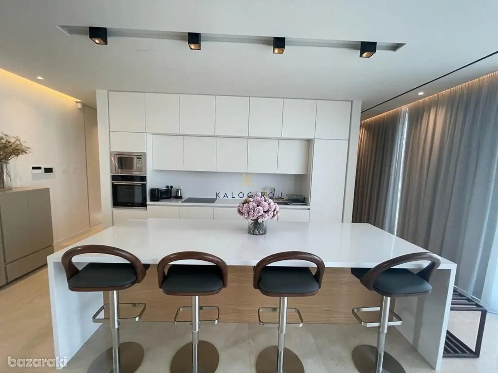 House, 4 bedrooms — 12