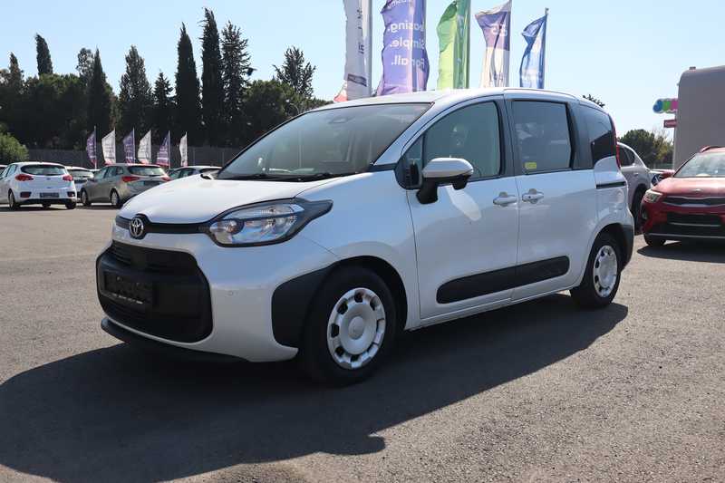 2025 Toyota Sienta 1,5L 2025 Cyprus