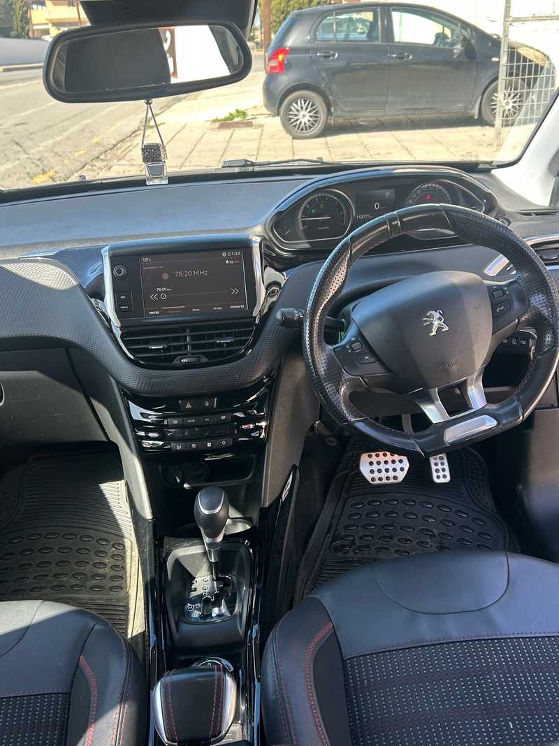 2017 Peugeot 2008 1,2L 2017 Cyprus