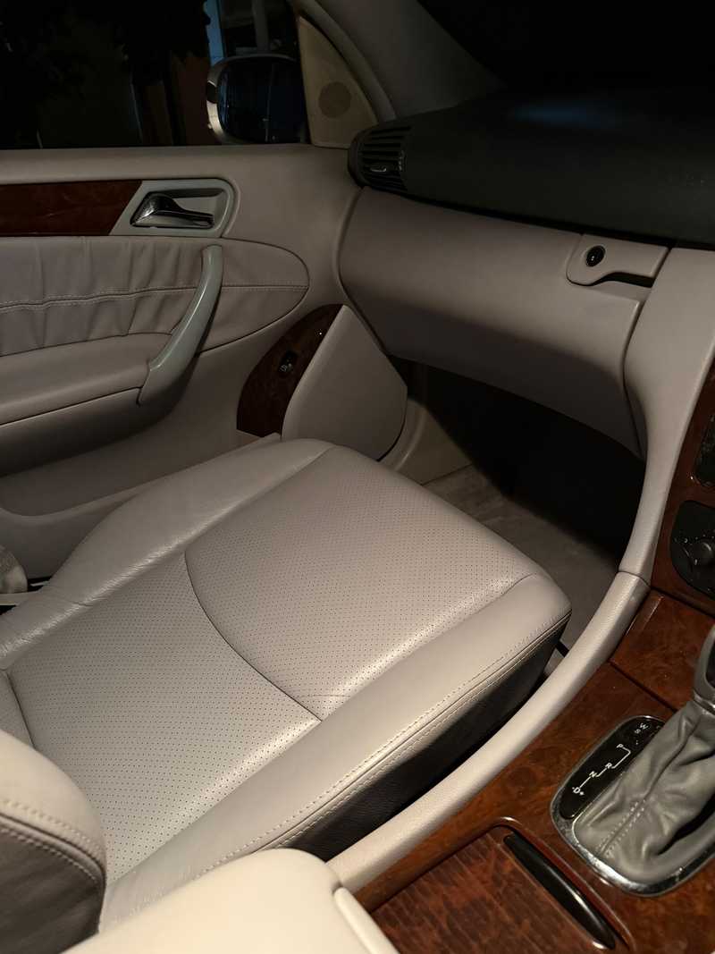 2003 Mercedes-Benz C-Class 2,2L 2003 Cyprus