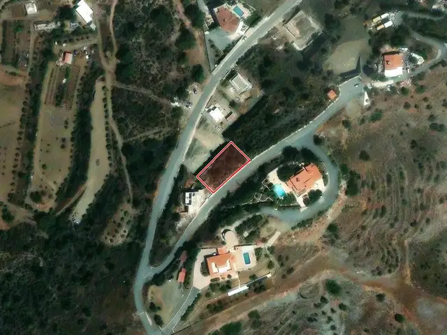 Residential Plot 725 m², Limassol — Monagroulli