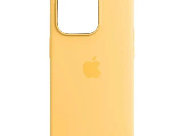 Back case silicone iphone 14 yellow, Επαρχία Λεμεσού — Λεμεσός - Άγιος Νικόλαος