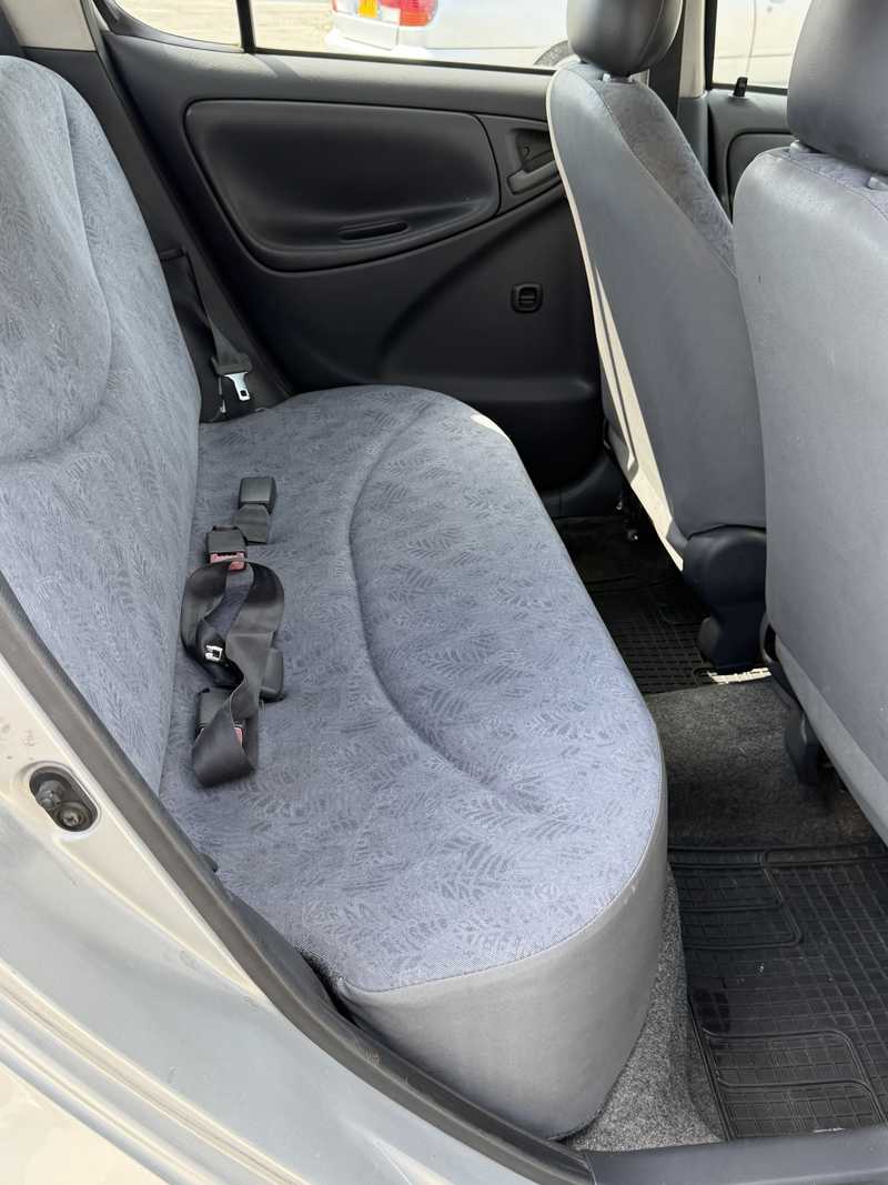 2000 Toyota Vitz 1,0L 2000 Cyprus