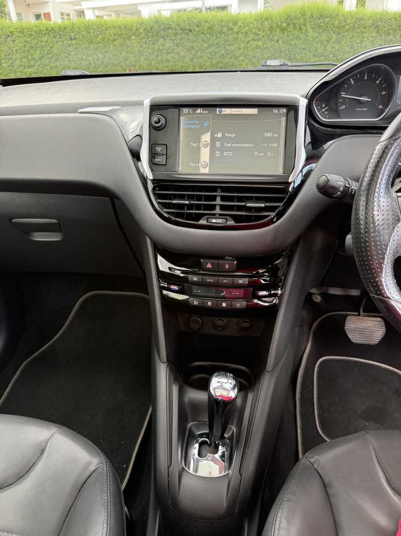 2013 Peugeot 208 1,6L 2013 Cyprus