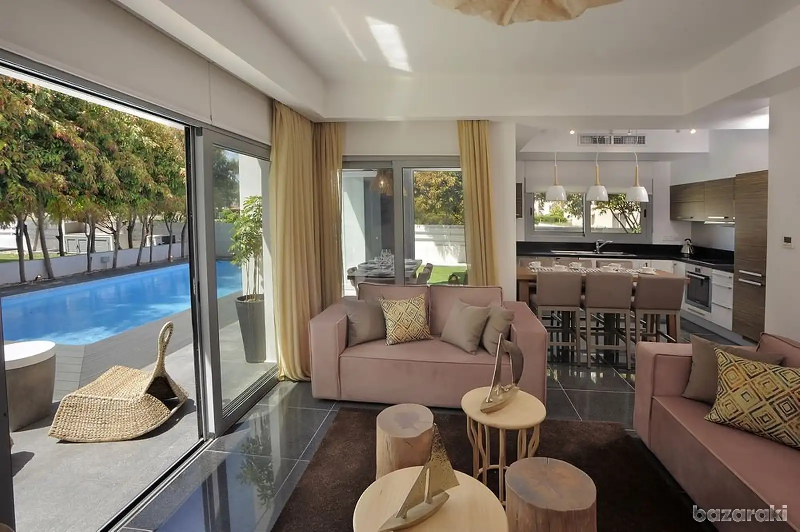 House, 3 bedrooms — 14