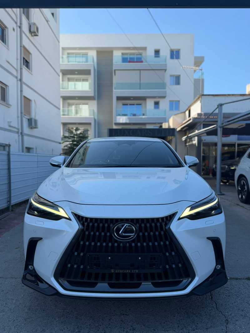 Lexus NX 2,4L 2022