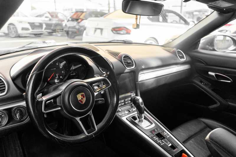 2016 Porsche 718 2,0L 2016 Cyprus