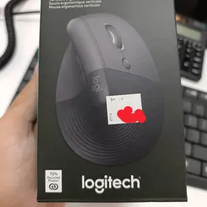 Ergonomic mouse Logitech lift. Battery included, excellent condition, Επαρχία Λευκωσίας — Λακατάμεια - Αρχαγγέλος-Ανθούπολη