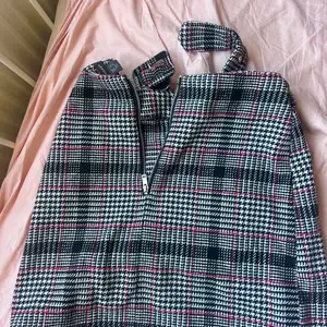 Primark new skirt, Επαρχία Λεμεσού — Λεμεσός - Κάψαλος