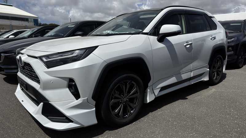 Toyota RAV4 2,5L 2024