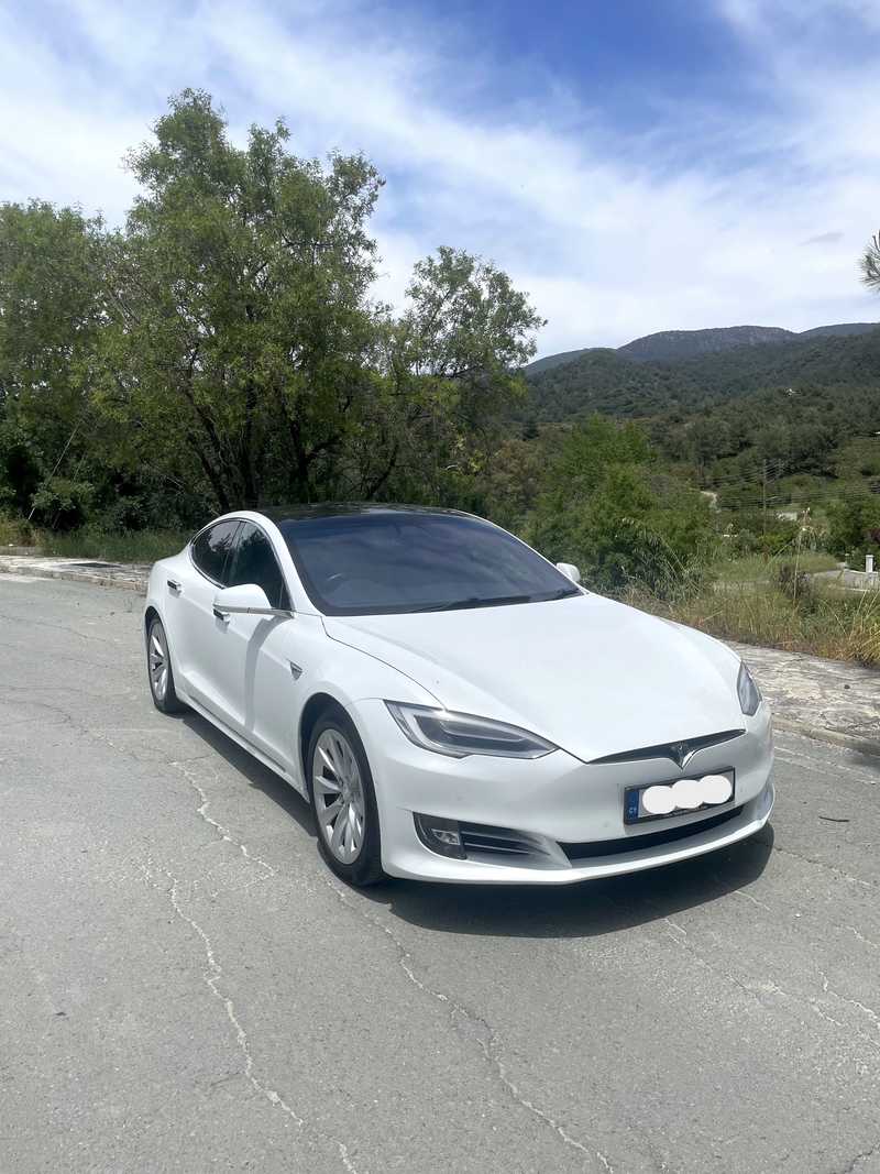 Tesla Model S Electric 2018