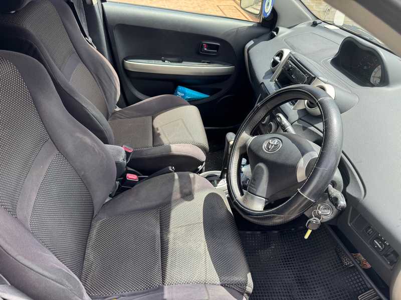 Toyota Ist 1,5L 2006
