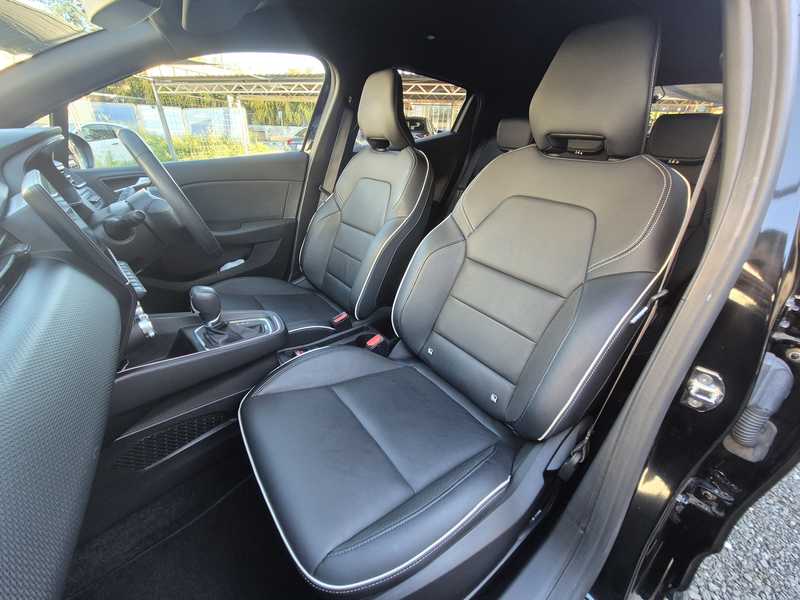 2022 Renault Clio 1,6L 2022 Cyprus