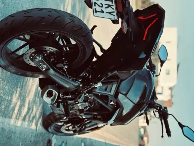 Voge R125 cc, Nicosia — Latsia - Agios Georgios