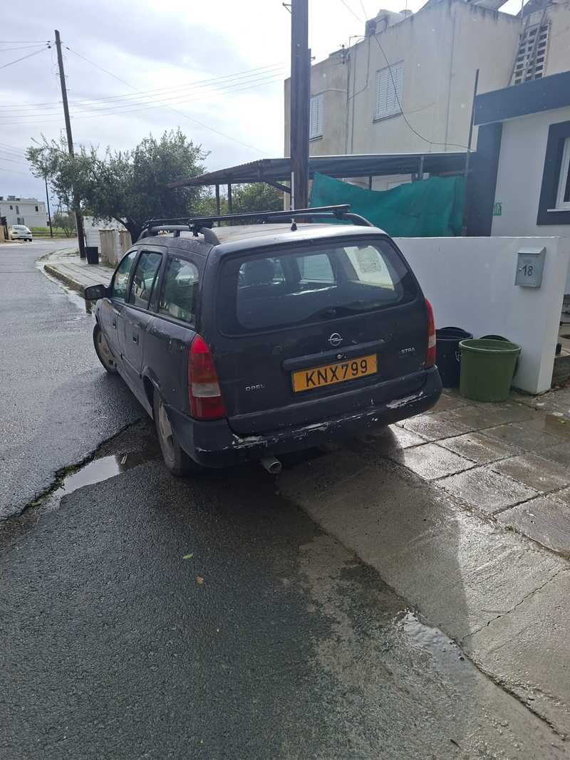 2001 Opel, Vauxhall Astra 1,6L 2001 Cyprus