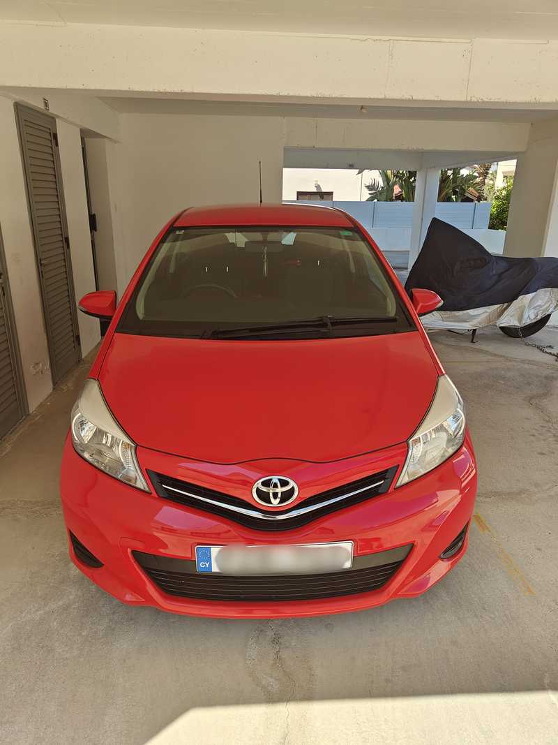 2013 Toyota Yaris 1,3L 2013 Cyprus
