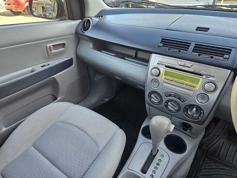 2003 Mazda Demio 1,4L 2003 Cyprus