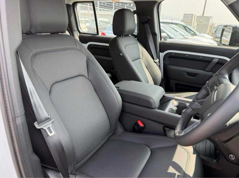 2025 Land Rover Defender 3,0L 2025 Cyprus