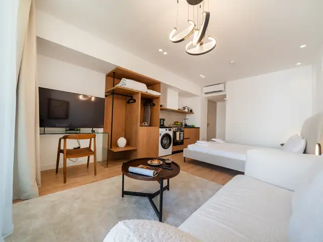 Central new luxury studio with gym in molos, Limassol — Limassol - Agia Triada - 4