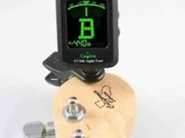 Cherry ct-101 clip-on digital chromatic tuner used for tuning string instruments, Paphos — Paphos - Agios Theodoros
