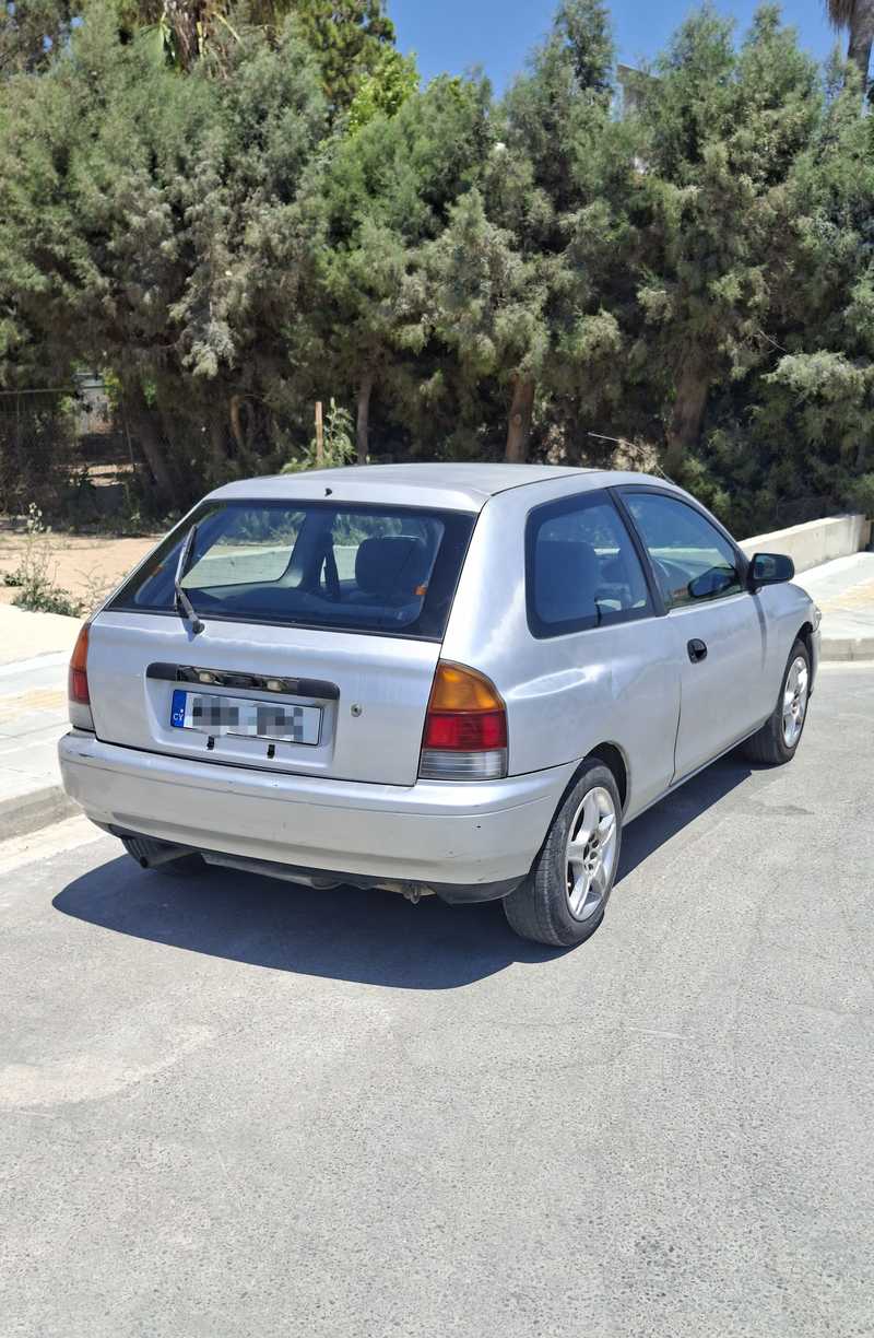 Mazda Familia 1,3L 1997