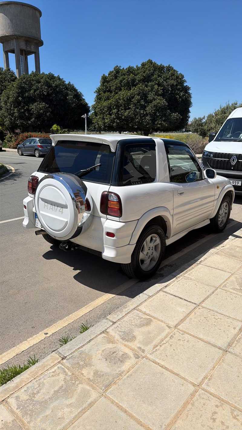 1998 Toyota RAV4 2,0L 1998 Cyprus