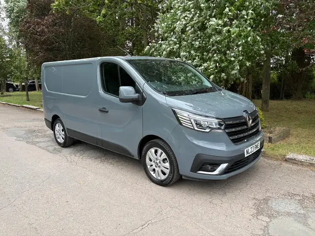 Renault Traffic 2,0L 2023, Limassol — Limassol - Agios Nektarios - 2