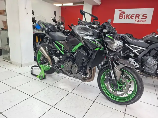 Kawasaki z900, Nicosia — Agioi Omologites