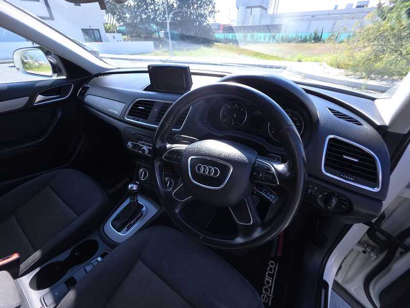 2013 Audi Q3 2,0L 2013 Cyprus