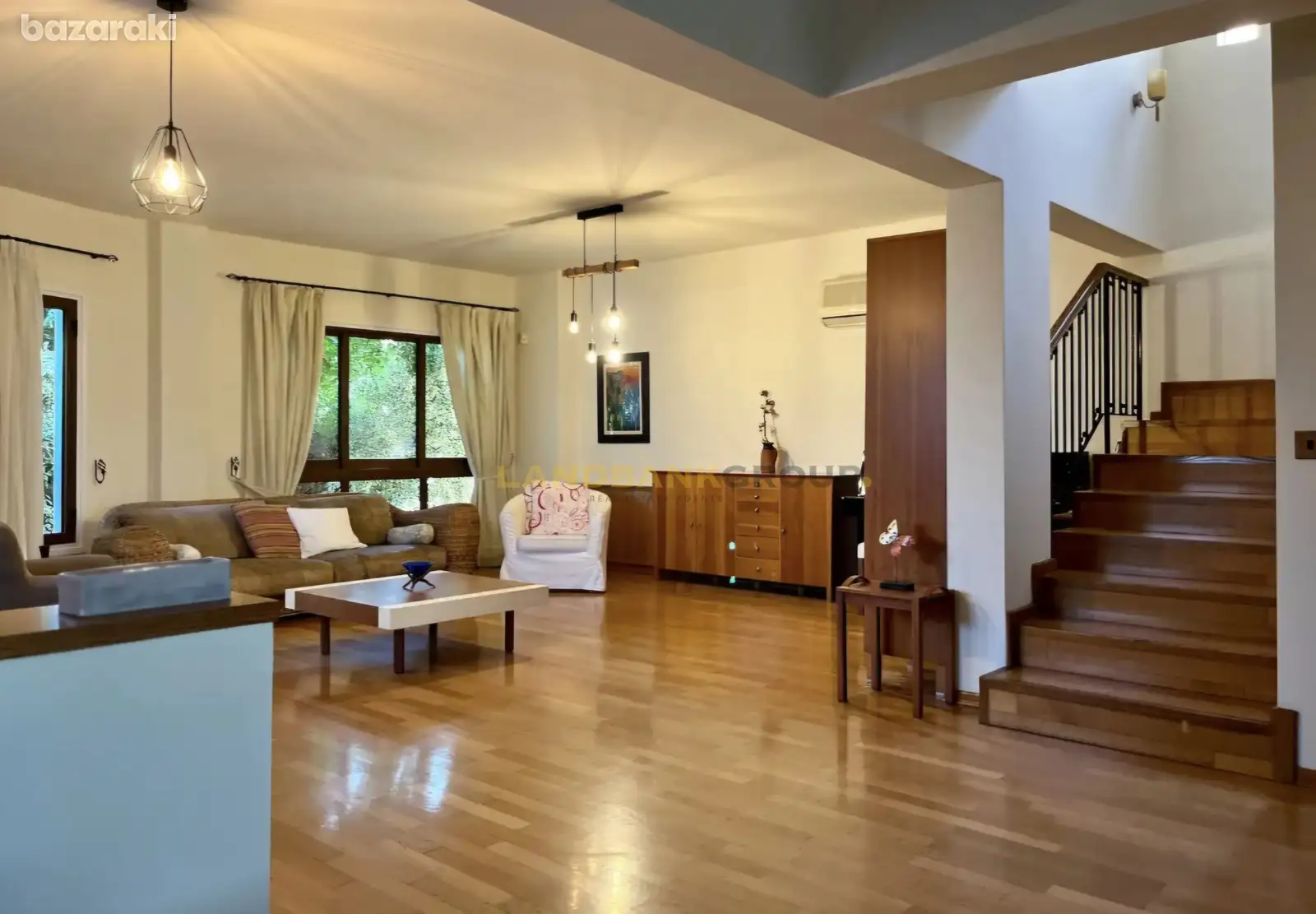 House, 4 bedrooms — 4