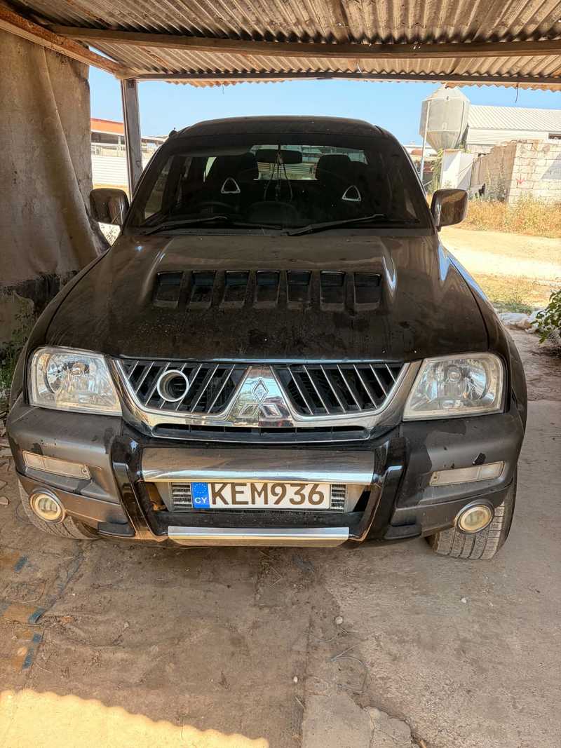 2003 Mitsubishi L200 2,5L 2003 Cyprus