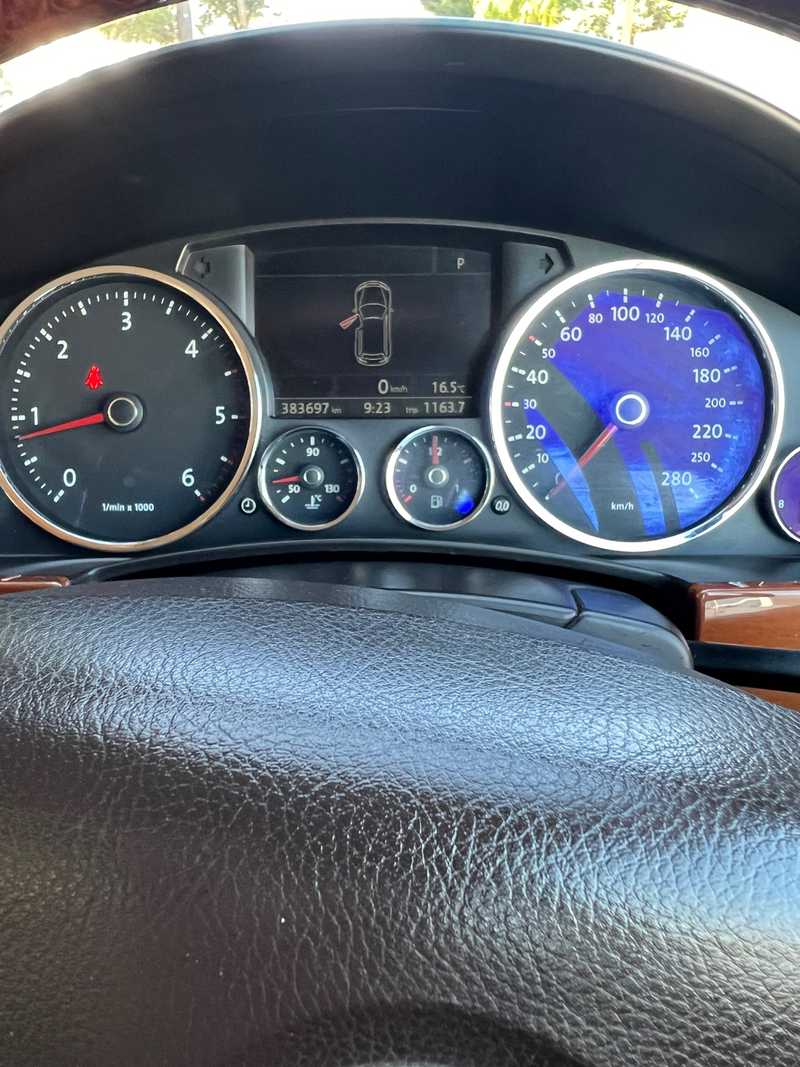 2008 Volkswagen Touareg 2,5L 2008 Cyprus