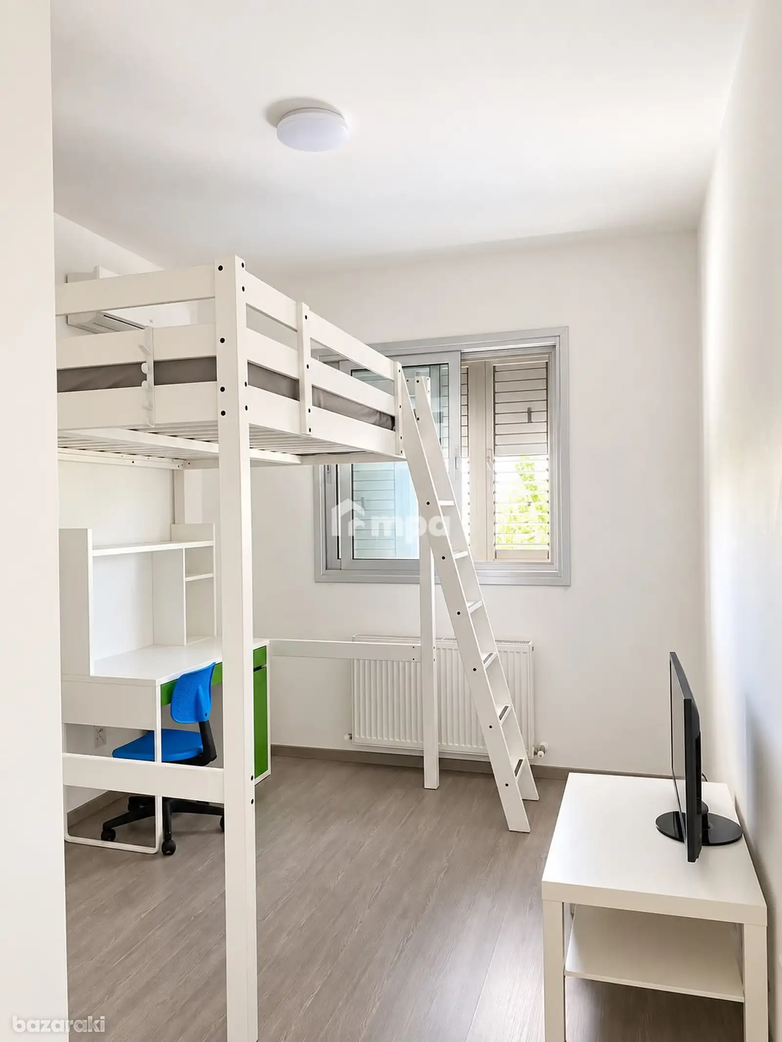 House, 3 bedrooms — 12