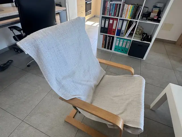 Πολυθρόνα ikea αναπαυτική σε άριστη κατάσταση μόνο 65 ευρώ. δώρο το ριχτάρι, Limassol — Limassol - Agios Ioannis