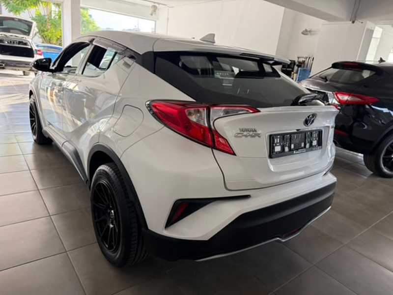 2017 Toyota C-HR 1,8L 2017 Cyprus