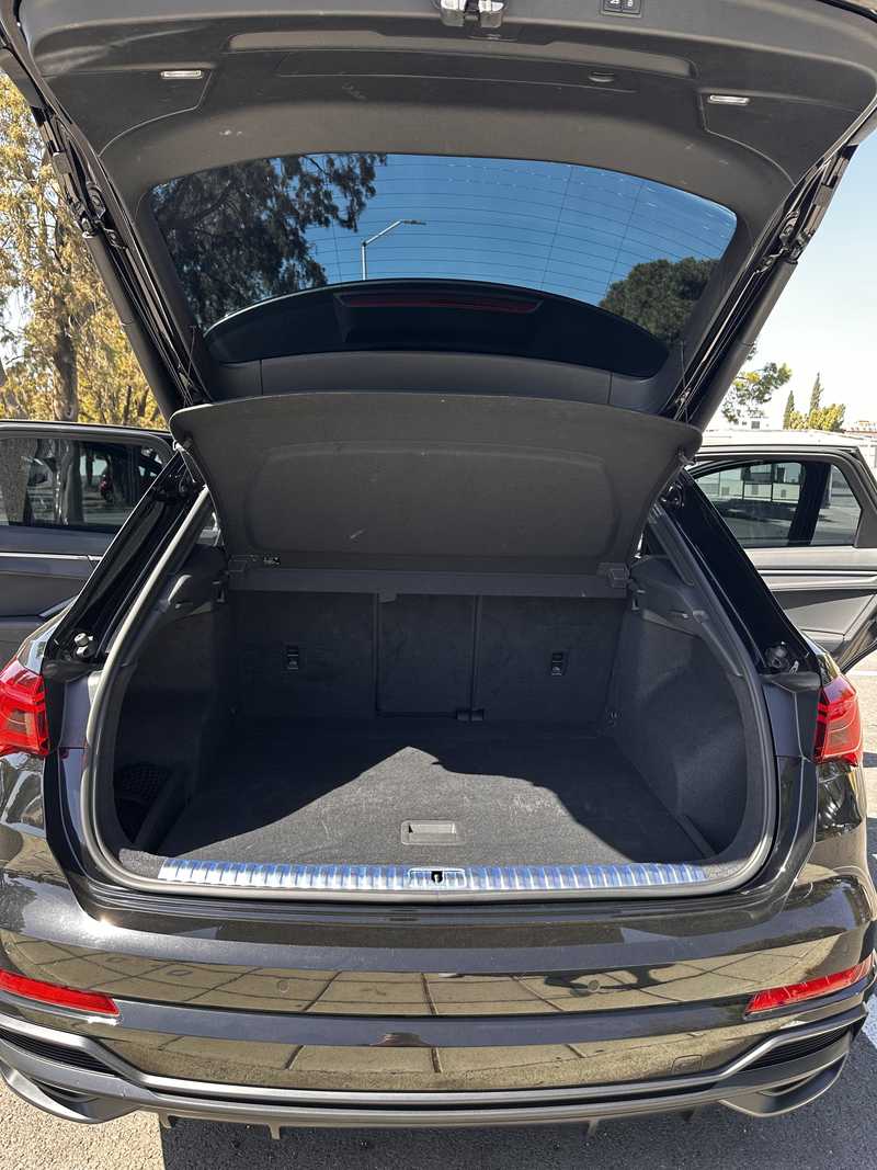 2020 Audi Q3 2,0L 2020 Cyprus