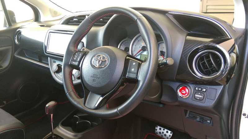 2015 Toyota Yaris 1,5L 2015 Cyprus