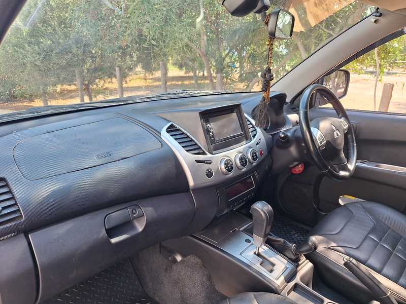 2015 Mitsubishi L200 2,5L 2015 Cyprus