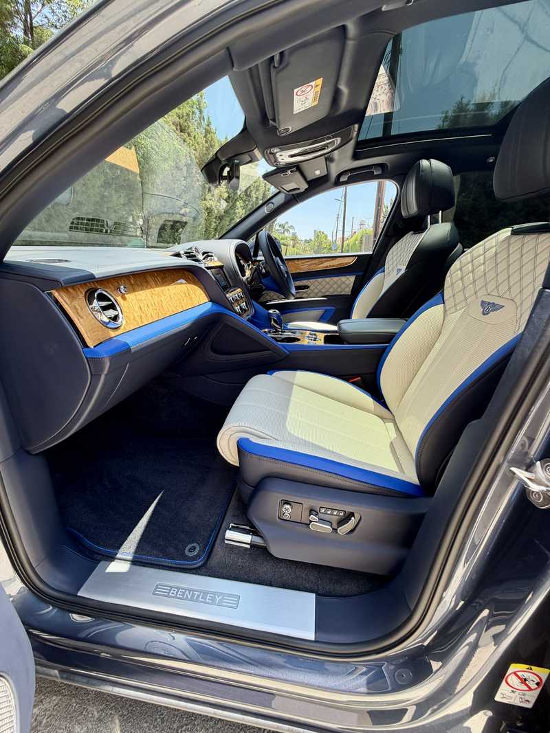 2022 Bentley Bentayga 4,0L 2022 Cyprus