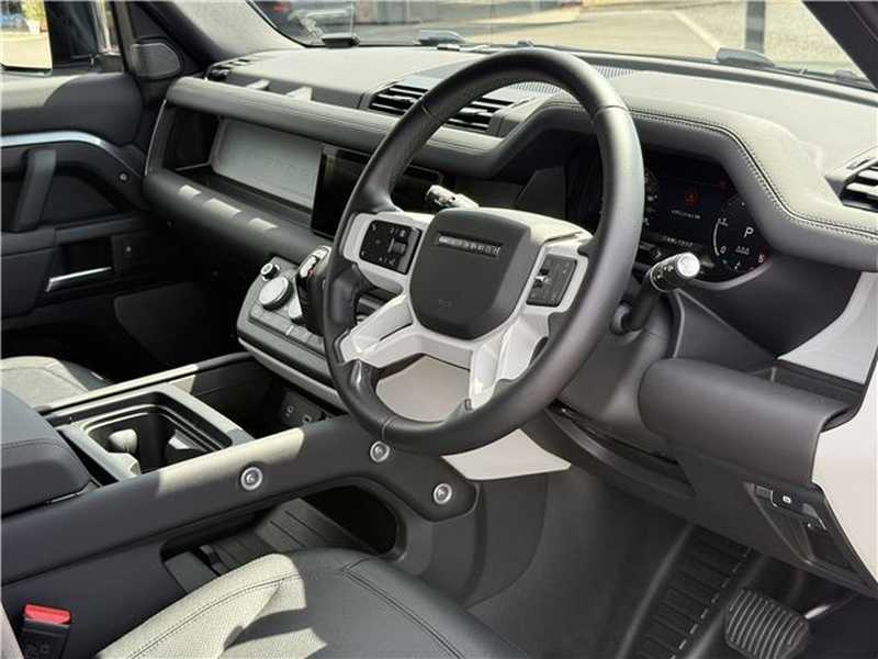 2024 Land Rover Defender 3,0L 2024 Cyprus